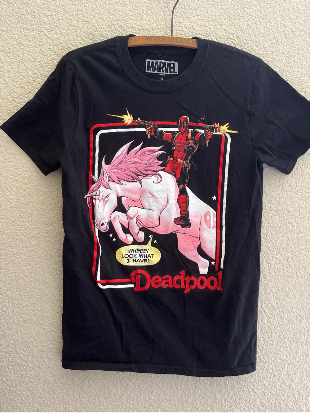 Deadpool Unicorn Short Sleeve Tee Men’s Size Small